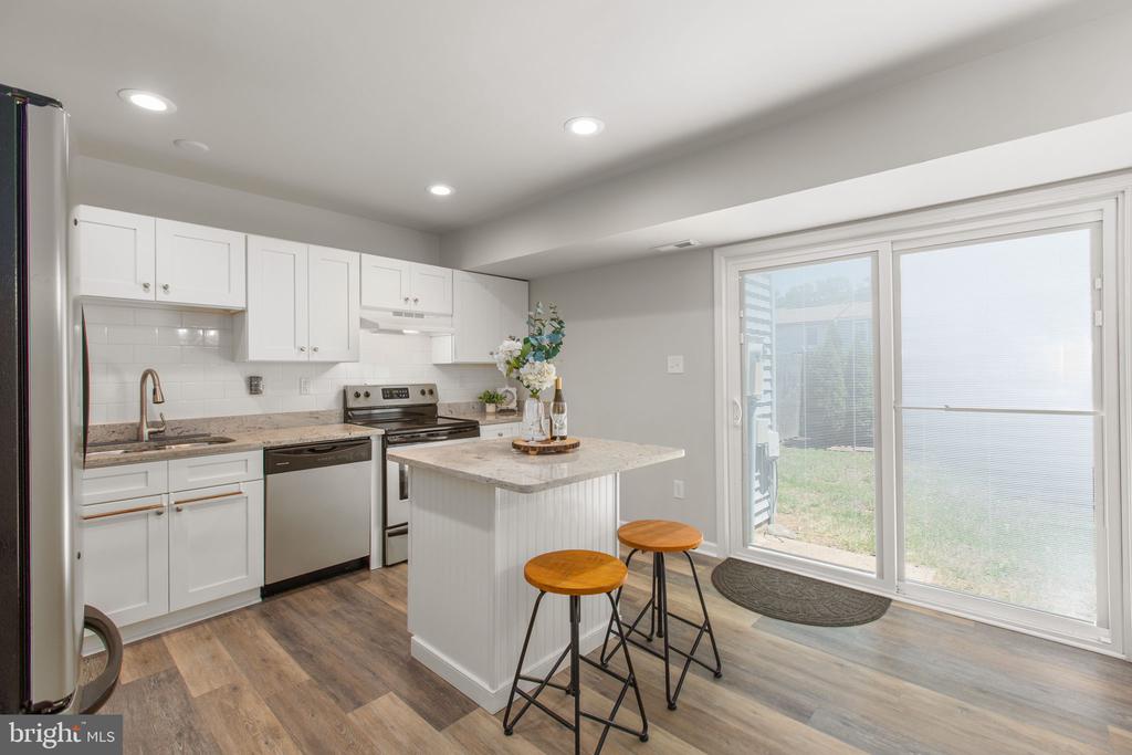 10307 GREEN WILLOW AVE, FREDERICKSBURG, Virginia 22407, 3 Bedrooms Bedrooms, ,1 BathroomBathrooms,Residential,BREEZEWOOD,10307 GREEN WILLOW AVE,VASP2042404 MLS # VASP2042404