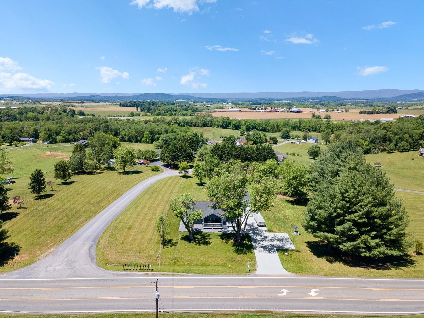 13265 OLD VALLEY PIKE, EDINBURG, Virginia 22824, 3 Bedrooms Bedrooms, ,2 BathroomsBathrooms,Residential,13265 OLD VALLEY PIKE,677445 MLS # 677445