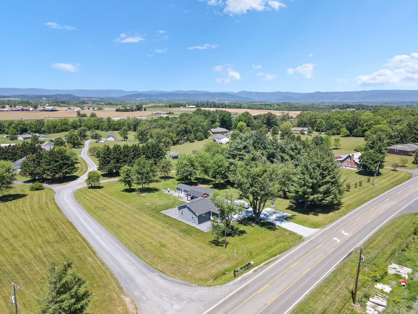 13265 OLD VALLEY PIKE, EDINBURG, Virginia 22824, 3 Bedrooms Bedrooms, ,2 BathroomsBathrooms,Residential,13265 OLD VALLEY PIKE,677445 MLS # 677445