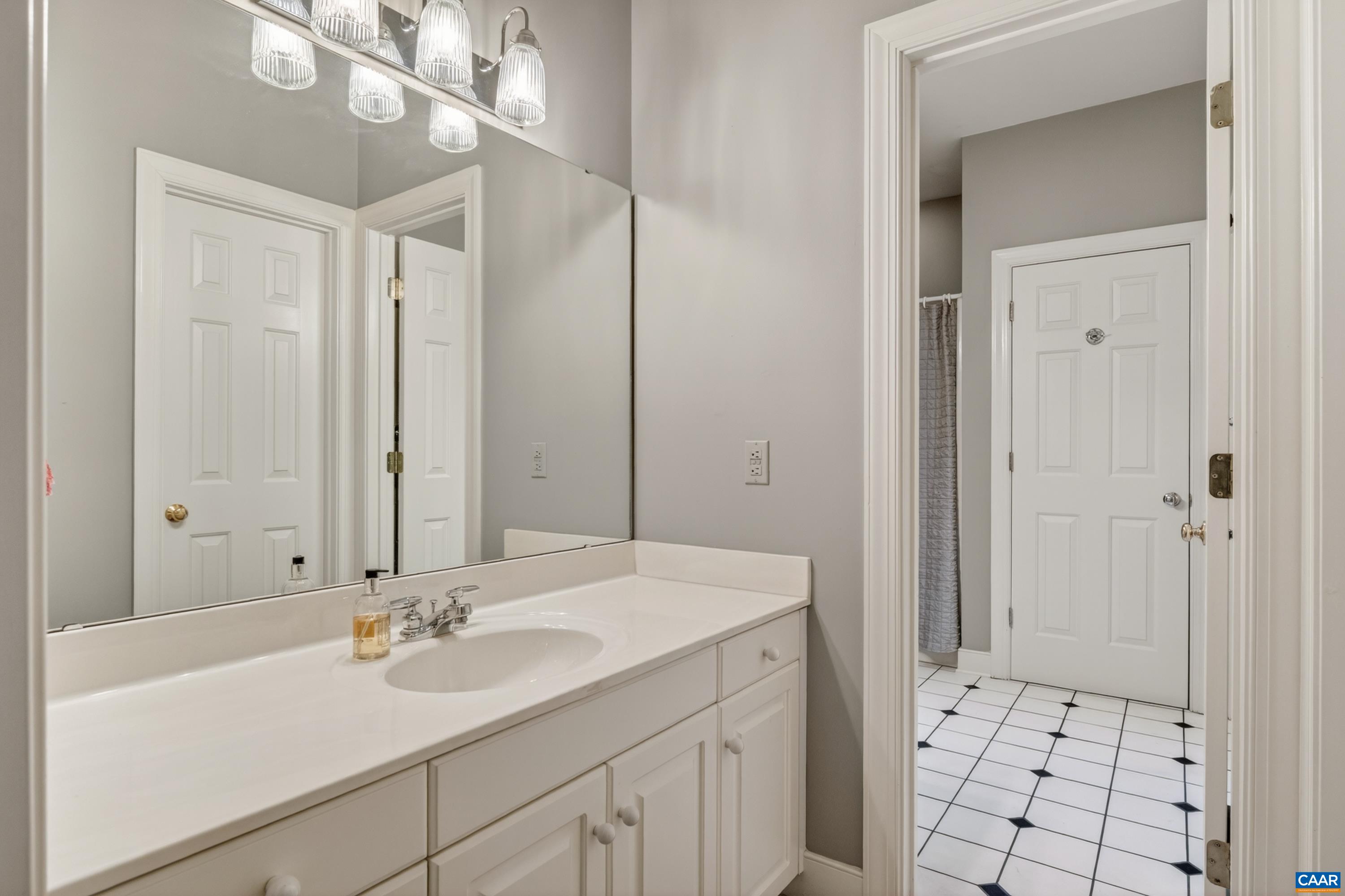 1624 GATEWICK PL, KESWICK, Virginia 22947, 5 Bedrooms Bedrooms, ,5 BathroomsBathrooms,Residential,1624 GATEWICK PL,677828 MLS # 677828
