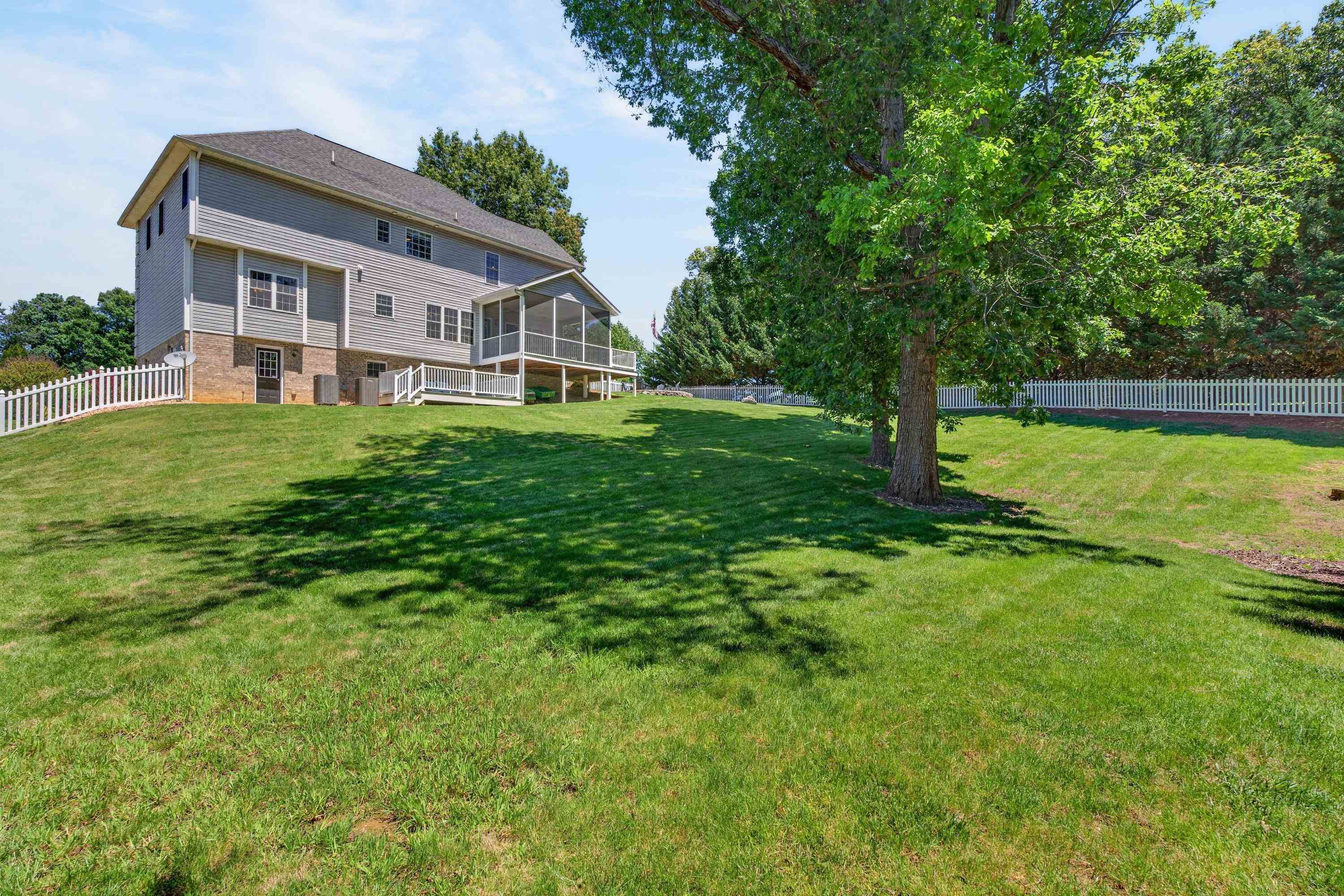 1871 BUCKLAND DR, ROCKINGHAM, Virginia 22801, 4 Bedrooms Bedrooms, ,3 BathroomsBathrooms,Residential,1871 BUCKLAND DR,677834 MLS # 677834