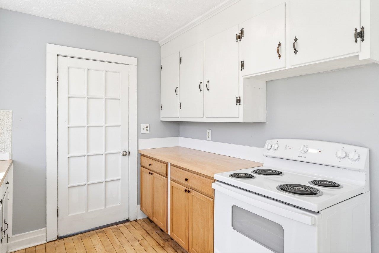 541 HULL ST, STAUNTON, Virginia 24401, 3 Bedrooms Bedrooms, ,2 BathroomsBathrooms,Residential,541 HULL ST,677835 MLS # 677835 541 HULL ST, STAUNTON, Virginia 24401, 3 Bedrooms Bedrooms, ,2 BathroomsBathrooms,Residential,541 HULL ST,677835 MLS # 677835