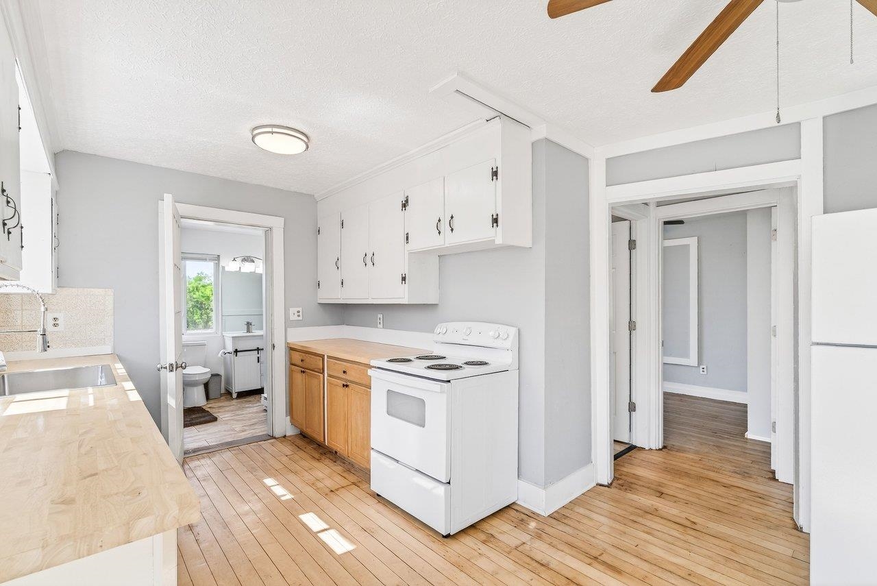 541 HULL ST, STAUNTON, Virginia 24401, 3 Bedrooms Bedrooms, ,2 BathroomsBathrooms,Residential,541 HULL ST,677835 MLS # 677835 541 HULL ST, STAUNTON, Virginia 24401, 3 Bedrooms Bedrooms, ,2 BathroomsBathrooms,Residential,541 HULL ST,677835 MLS # 677835