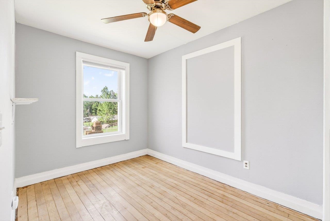 541 HULL ST, STAUNTON, Virginia 24401, 3 Bedrooms Bedrooms, ,2 BathroomsBathrooms,Residential,541 HULL ST,677835 MLS # 677835 541 HULL ST, STAUNTON, Virginia 24401, 3 Bedrooms Bedrooms, ,2 BathroomsBathrooms,Residential,541 HULL ST,677835 MLS # 677835