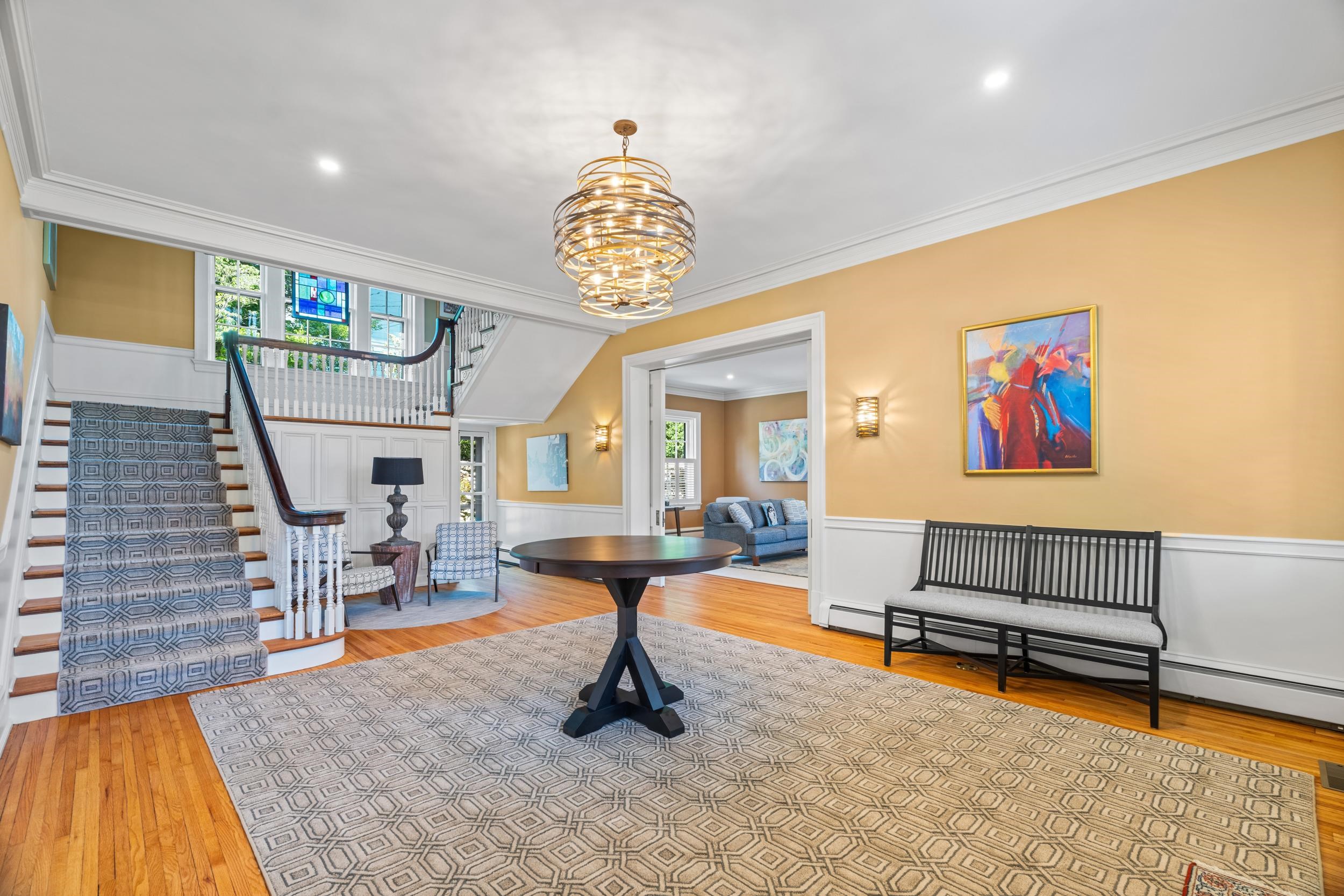 305 E BEVERLEY ST, STAUNTON, Virginia 24401, 4 Bedrooms Bedrooms, ,2 BathroomsBathrooms,Residential,305 E BEVERLEY ST,677841 MLS # 677841