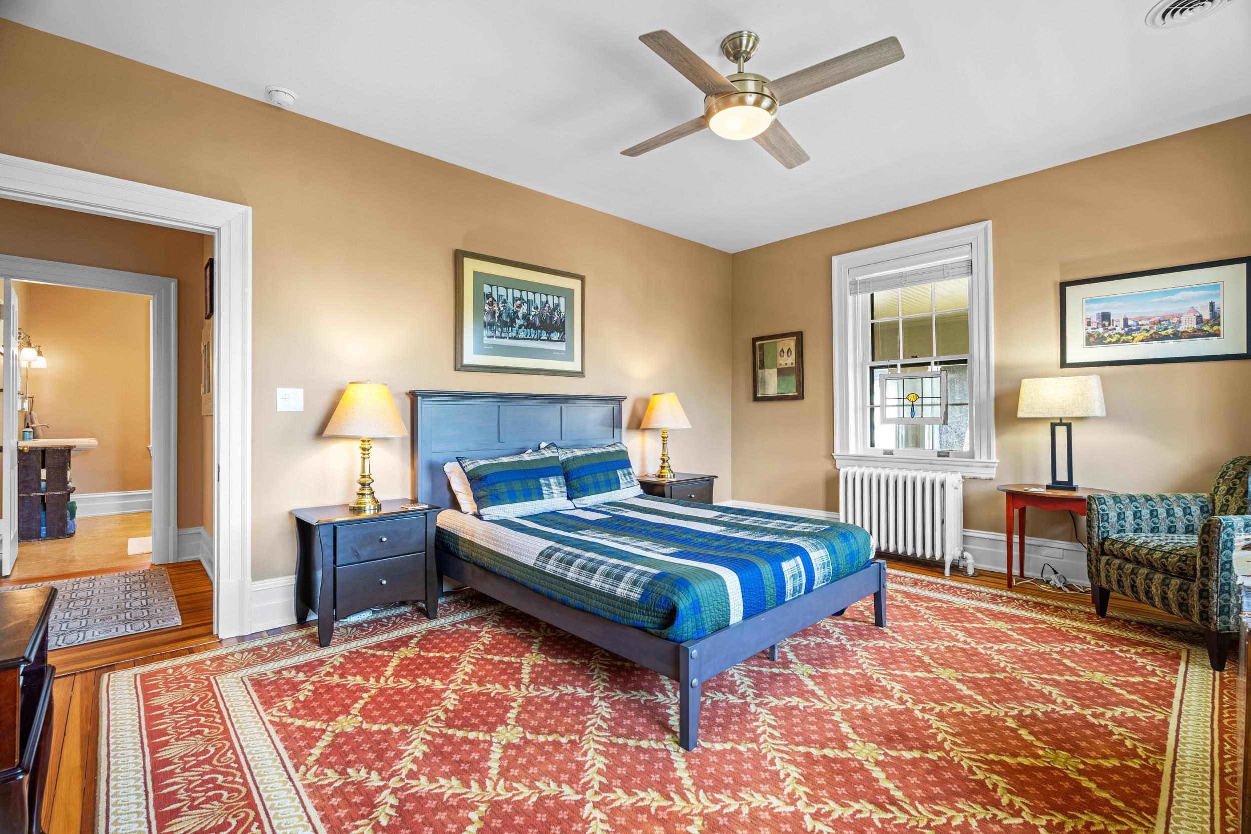 305 E BEVERLEY ST, STAUNTON, Virginia 24401, 4 Bedrooms Bedrooms, ,2 BathroomsBathrooms,Residential,305 E BEVERLEY ST,677841 MLS # 677841