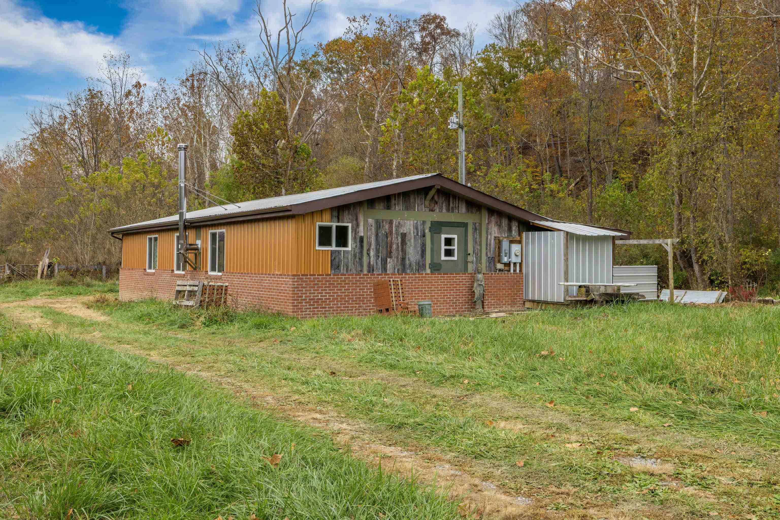 3441 W MIDLAND TRL, LEXINGTON, Virginia 24450, 2 Bedrooms Bedrooms, ,1 BathroomBathrooms,Residential,3441 W MIDLAND TRL,677843 MLS # 677843 3441 W MIDLAND TRL, LEXINGTON, Virginia 24450, 2 Bedrooms Bedrooms, ,1 BathroomBathrooms,Residential,3441 W MIDLAND TRL,677843 MLS # 677843