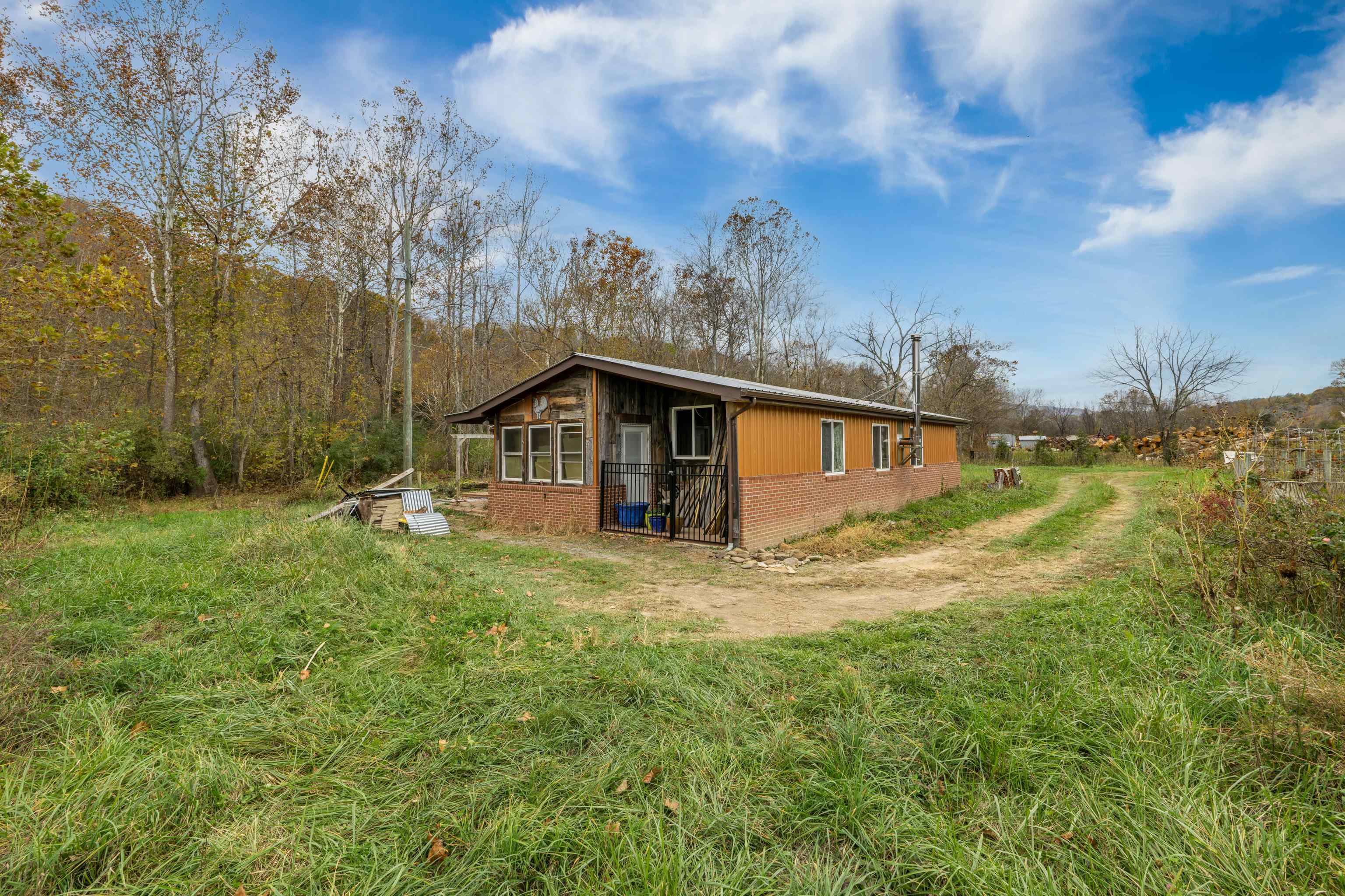 3441 W MIDLAND TRL, LEXINGTON, Virginia 24450, 2 Bedrooms Bedrooms, ,1 BathroomBathrooms,Residential,3441 W MIDLAND TRL,677843 MLS # 677843 3441 W MIDLAND TRL, LEXINGTON, Virginia 24450, 2 Bedrooms Bedrooms, ,1 BathroomBathrooms,Residential,3441 W MIDLAND TRL,677843 MLS # 677843