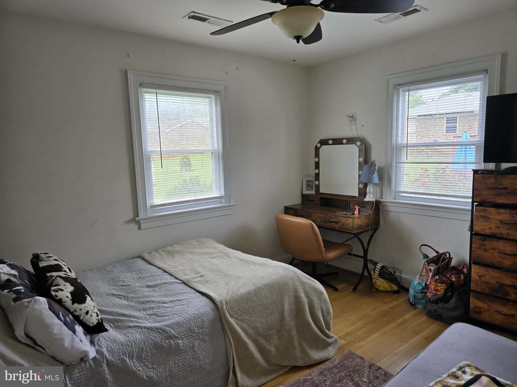 196 SELMA RD, ORANGE, Virginia 22960, 2 Bedrooms Bedrooms, ,1 BathroomBathrooms,Residential,196 SELMA RD,VAOR2014300 MLS # VAOR2014300