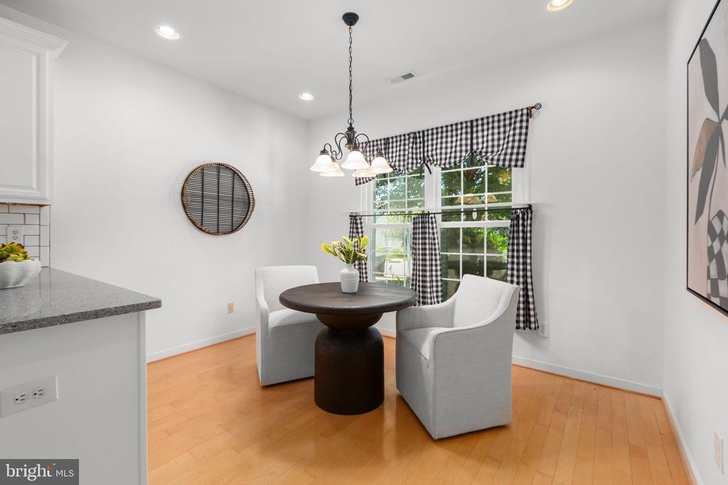 11921 LEGACY WOODS DR, FREDERICKSBURG, Virginia 22407, 3 Bedrooms Bedrooms, ,2 BathroomsBathrooms,Residential,11921 LEGACY WOODS DR,VASP2042472 MLS # VASP2042472