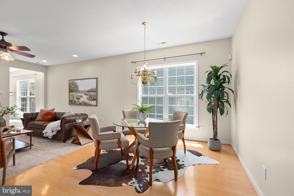 11921 LEGACY WOODS DR, FREDERICKSBURG, Virginia 22407, 3 Bedrooms Bedrooms, ,2 BathroomsBathrooms,Residential,11921 LEGACY WOODS DR,VASP2042472 MLS # VASP2042472