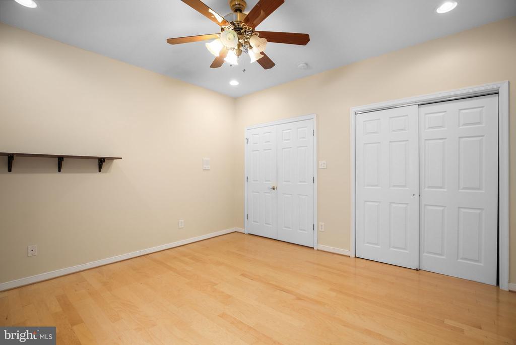 11921 LEGACY WOODS DR, FREDERICKSBURG, Virginia 22407, 3 Bedrooms Bedrooms, ,2 BathroomsBathrooms,Residential,11921 LEGACY WOODS DR,VASP2042472 MLS # VASP2042472