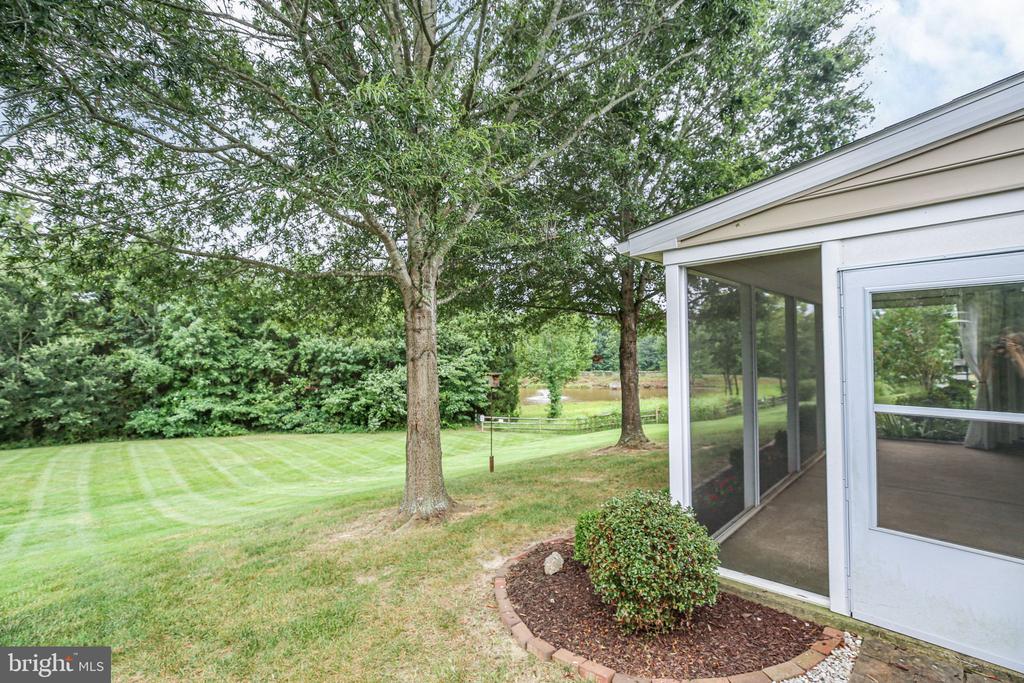 11921 LEGACY WOODS DR, FREDERICKSBURG, Virginia 22407, 3 Bedrooms Bedrooms, ,2 BathroomsBathrooms,Residential,11921 LEGACY WOODS DR,VASP2042472 MLS # VASP2042472