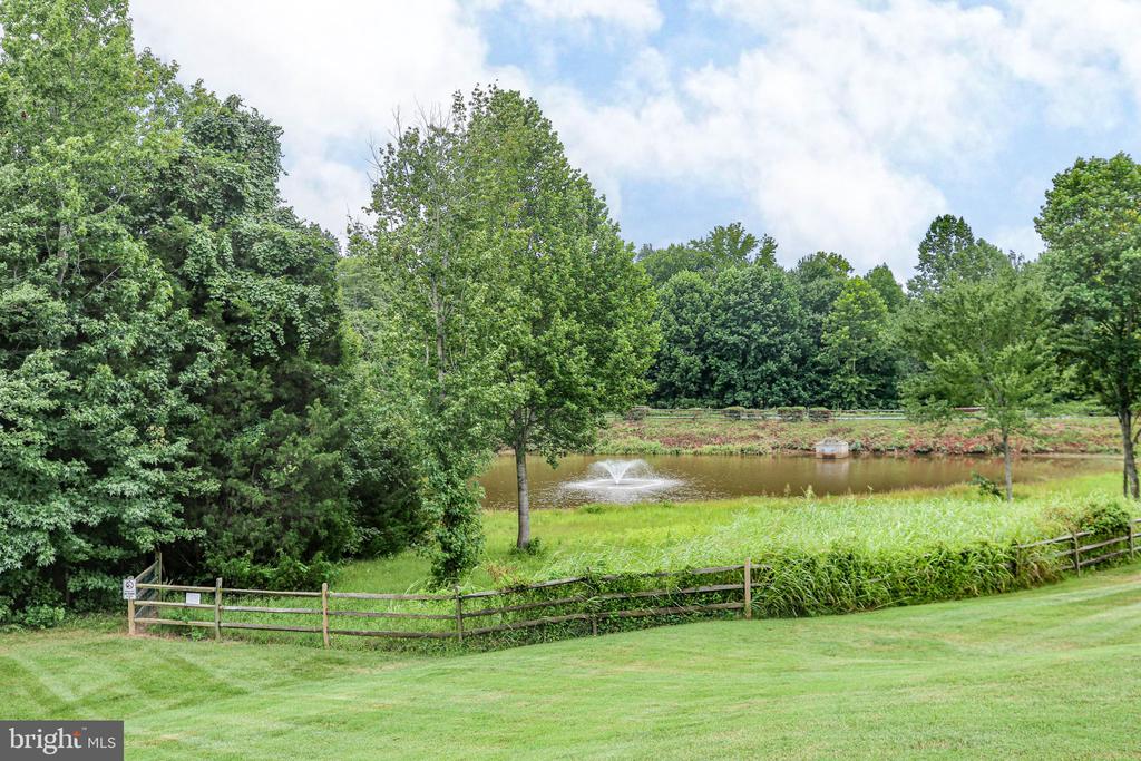 11921 LEGACY WOODS DR, FREDERICKSBURG, Virginia 22407, 3 Bedrooms Bedrooms, ,2 BathroomsBathrooms,Residential,11921 LEGACY WOODS DR,VASP2042472 MLS # VASP2042472