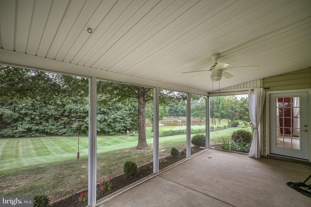11921 LEGACY WOODS DR, FREDERICKSBURG, Virginia 22407, 3 Bedrooms Bedrooms, ,2 BathroomsBathrooms,Residential,11921 LEGACY WOODS DR,VASP2042472 MLS # VASP2042472