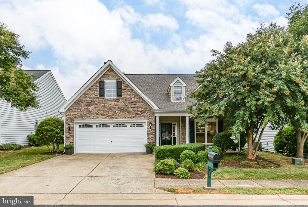 11921 LEGACY WOODS DR, FREDERICKSBURG, Virginia 22407, 3 Bedrooms Bedrooms, ,2 BathroomsBathrooms,Residential,11921 LEGACY WOODS DR,VASP2042472 MLS # VASP2042472