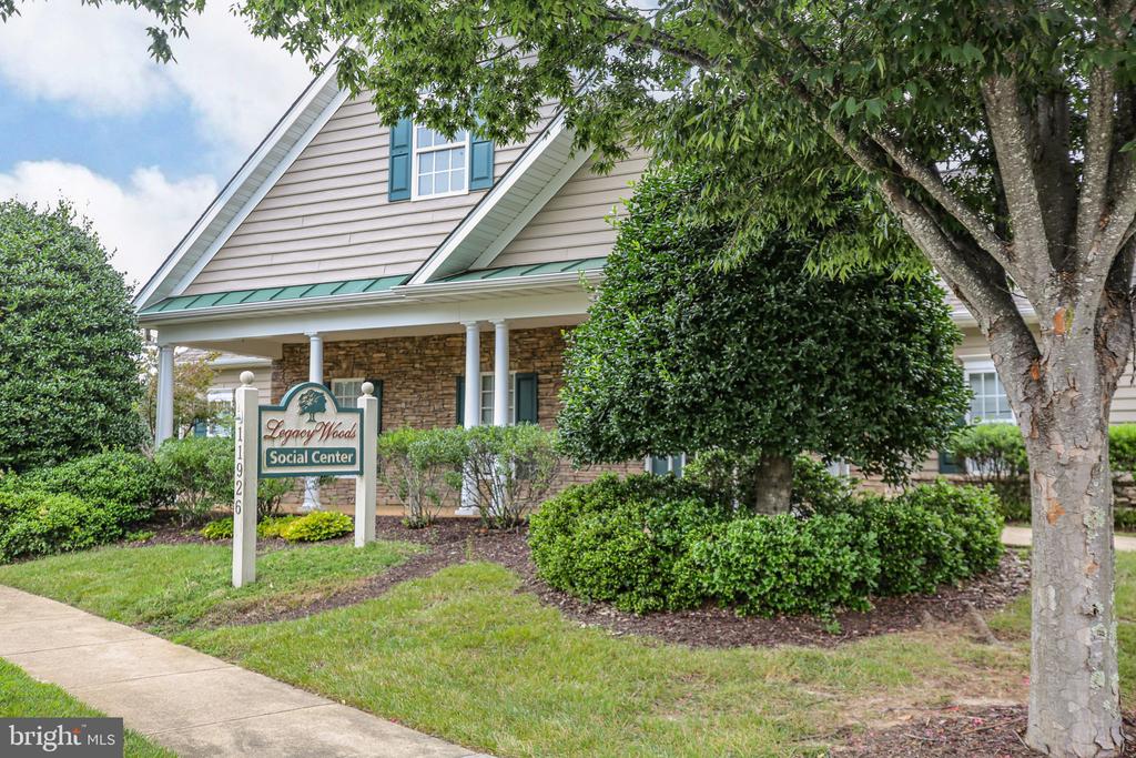 11921 LEGACY WOODS DR, FREDERICKSBURG, Virginia 22407, 3 Bedrooms Bedrooms, ,2 BathroomsBathrooms,Residential,11921 LEGACY WOODS DR,VASP2042472 MLS # VASP2042472