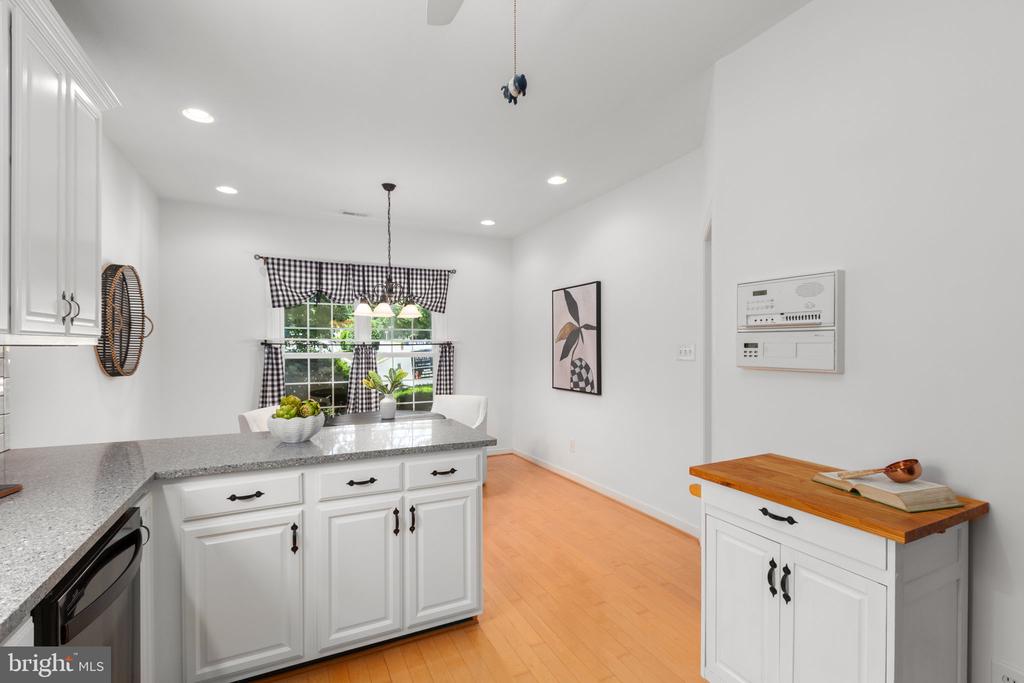 11921 LEGACY WOODS DR, FREDERICKSBURG, Virginia 22407, 3 Bedrooms Bedrooms, ,2 BathroomsBathrooms,Residential,11921 LEGACY WOODS DR,VASP2042472 MLS # VASP2042472