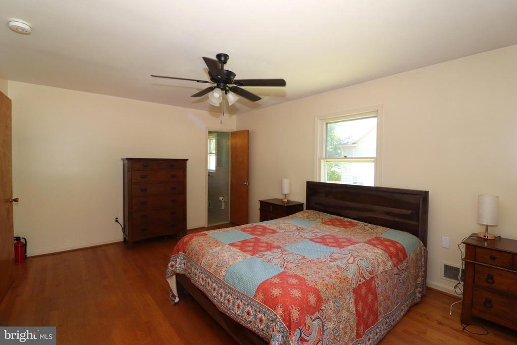 166 ELM ST, WARRENTON, Virginia 20186, 3 Bedrooms Bedrooms, ,2 BathroomsBathrooms,Residential,166 ELM ST,VAFQ2022248 MLS # VAFQ2022248