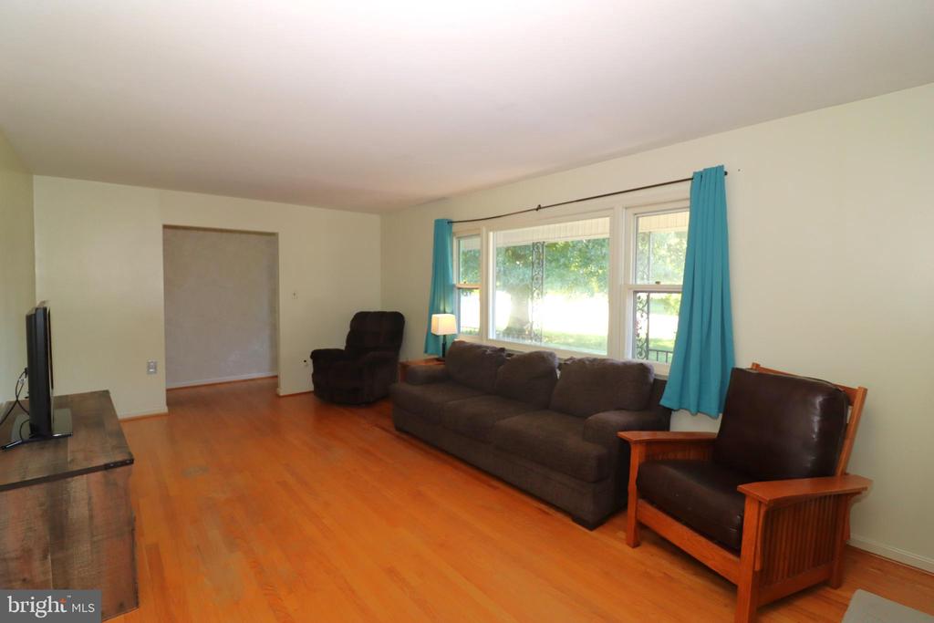 166 ELM ST, WARRENTON, Virginia 20186, 3 Bedrooms Bedrooms, ,2 BathroomsBathrooms,Residential,166 ELM ST,VAFQ2022248 MLS # VAFQ2022248