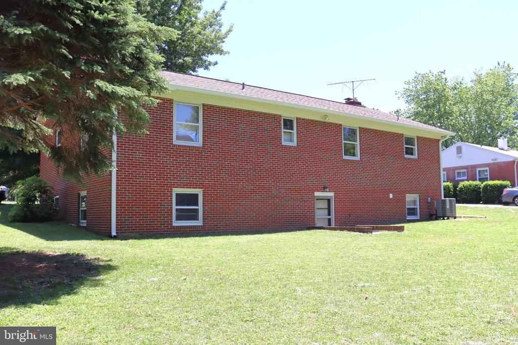 166 ELM ST, WARRENTON, Virginia 20186, 3 Bedrooms Bedrooms, ,2 BathroomsBathrooms,Residential,166 ELM ST,VAFQ2022248 MLS # VAFQ2022248