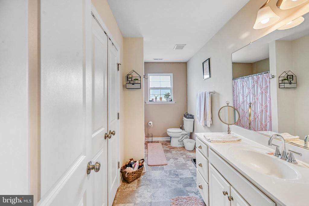306 BREEZEWOOD WAY, LOUISA, Virginia 23093, 5 Bedrooms Bedrooms, ,3 BathroomsBathrooms,Residential,306 BREEZEWOOD WAY,VALA2009994 MLS # VALA2009994