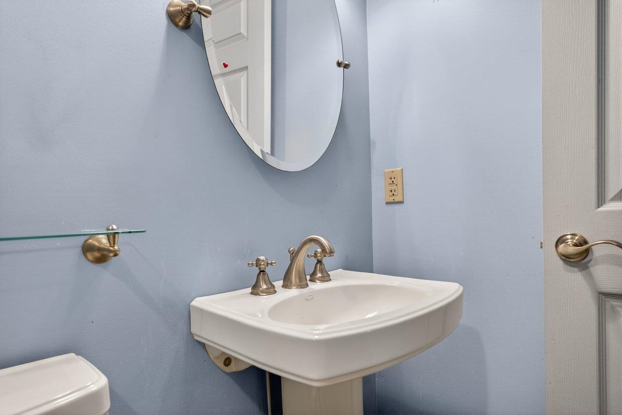 1906 CUTBANK LN, ELKTON, Virginia 22827, 3 Bedrooms Bedrooms, ,2 BathroomsBathrooms,Residential,1906 CUTBANK LN,677858 MLS # 677858