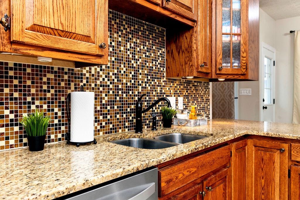 14 OLD OAK DR, STUARTS DRAFT, Virginia 24477, 3 Bedrooms Bedrooms, ,2 BathroomsBathrooms,Residential,14 OLD OAK DR,677867 MLS # 677867