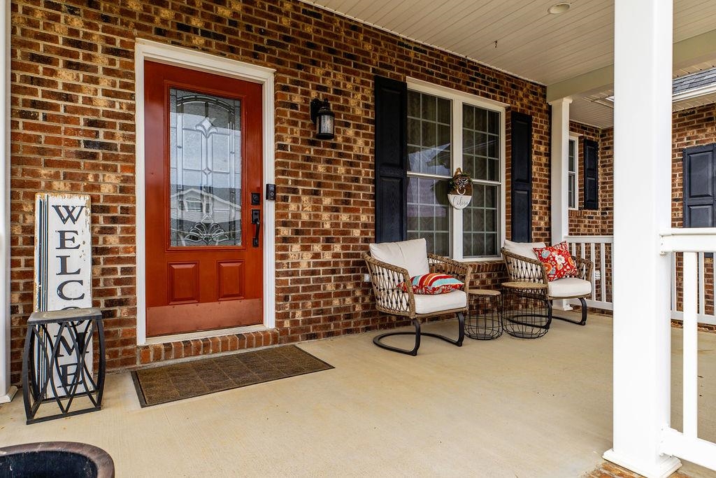 14 OLD OAK DR, STUARTS DRAFT, Virginia 24477, 3 Bedrooms Bedrooms, ,2 BathroomsBathrooms,Residential,14 OLD OAK DR,677867 MLS # 677867