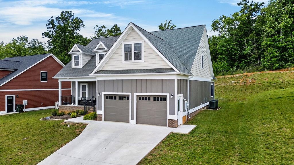 49 MCILWEE LN, STAUNTON, Virginia 24401, 4 Bedrooms Bedrooms, ,2 BathroomsBathrooms,Residential,49 MCILWEE LN,677871 MLS # 677871