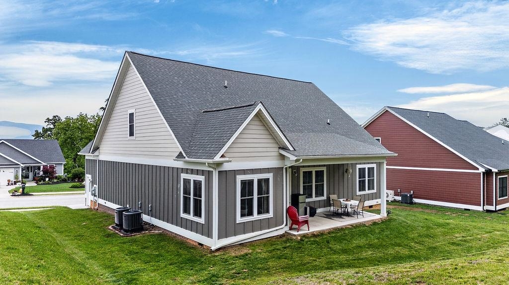 49 MCILWEE LN, STAUNTON, Virginia 24401, 4 Bedrooms Bedrooms, ,2 BathroomsBathrooms,Residential,49 MCILWEE LN,677871 MLS # 677871