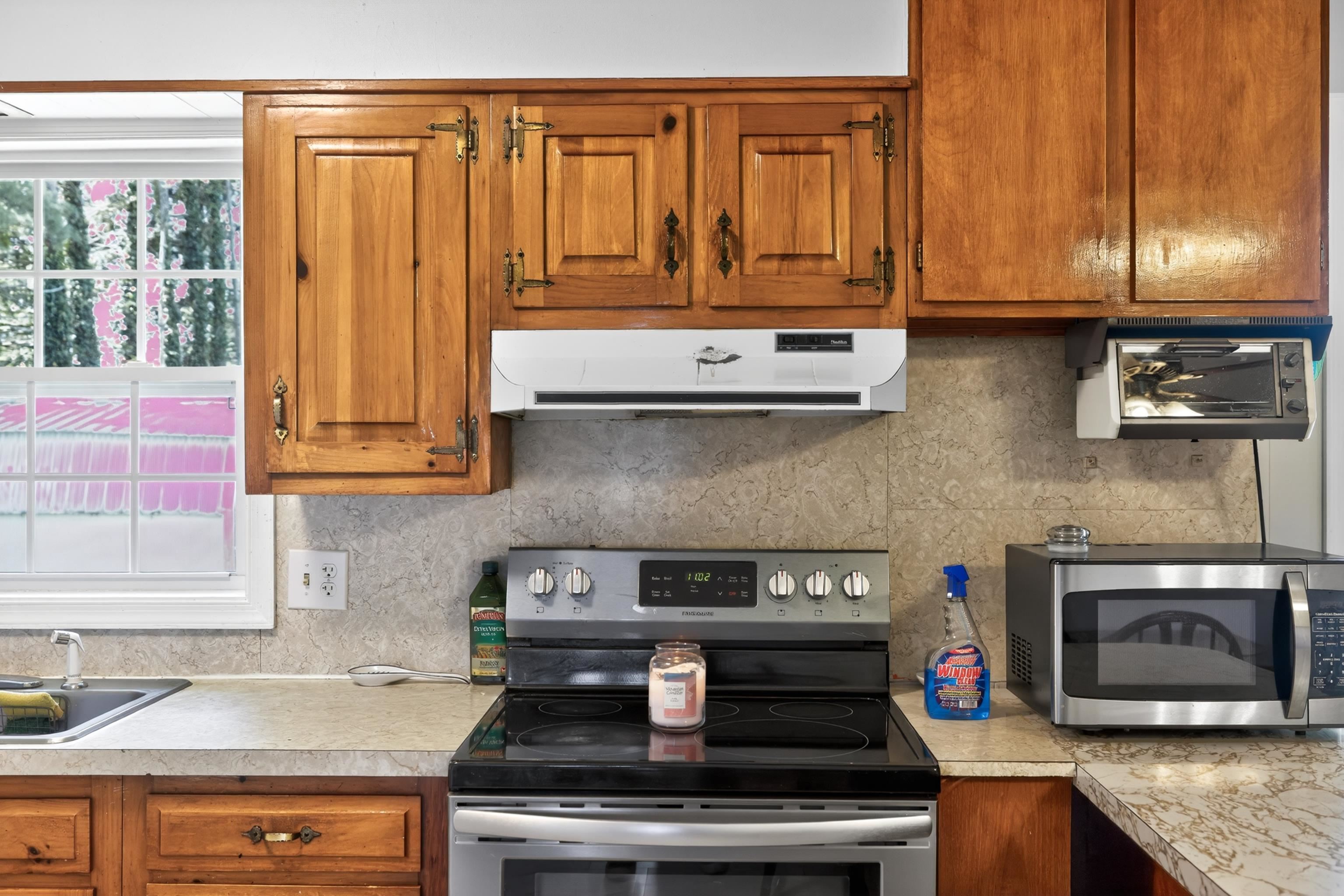 409 13TH ST, GROTTOES, Virginia 24441, 3 Bedrooms Bedrooms, ,1 BathroomBathrooms,Residential,409 13TH ST,677873 MLS # 677873