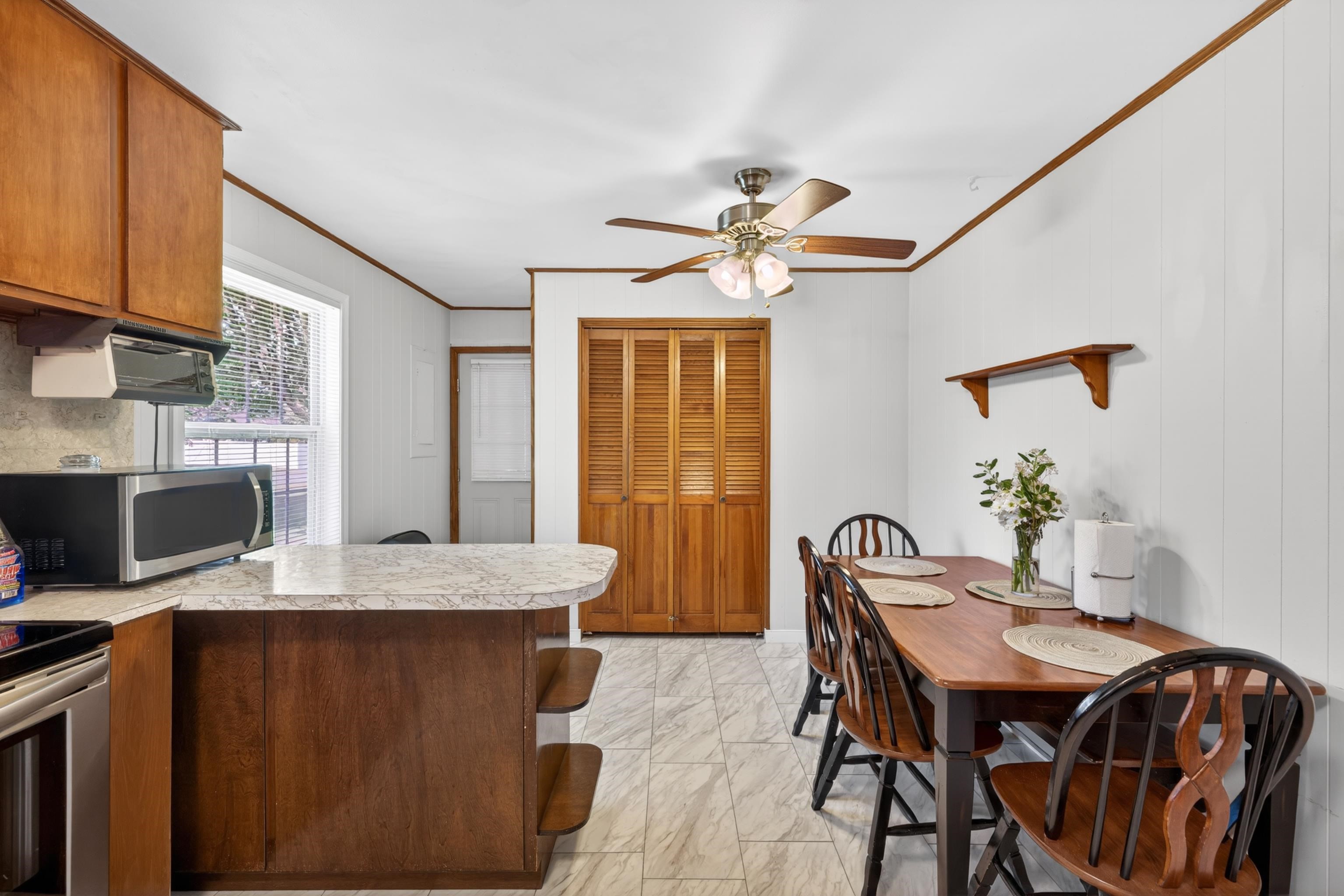 409 13TH ST, GROTTOES, Virginia 24441, 3 Bedrooms Bedrooms, ,1 BathroomBathrooms,Residential,409 13TH ST,677873 MLS # 677873