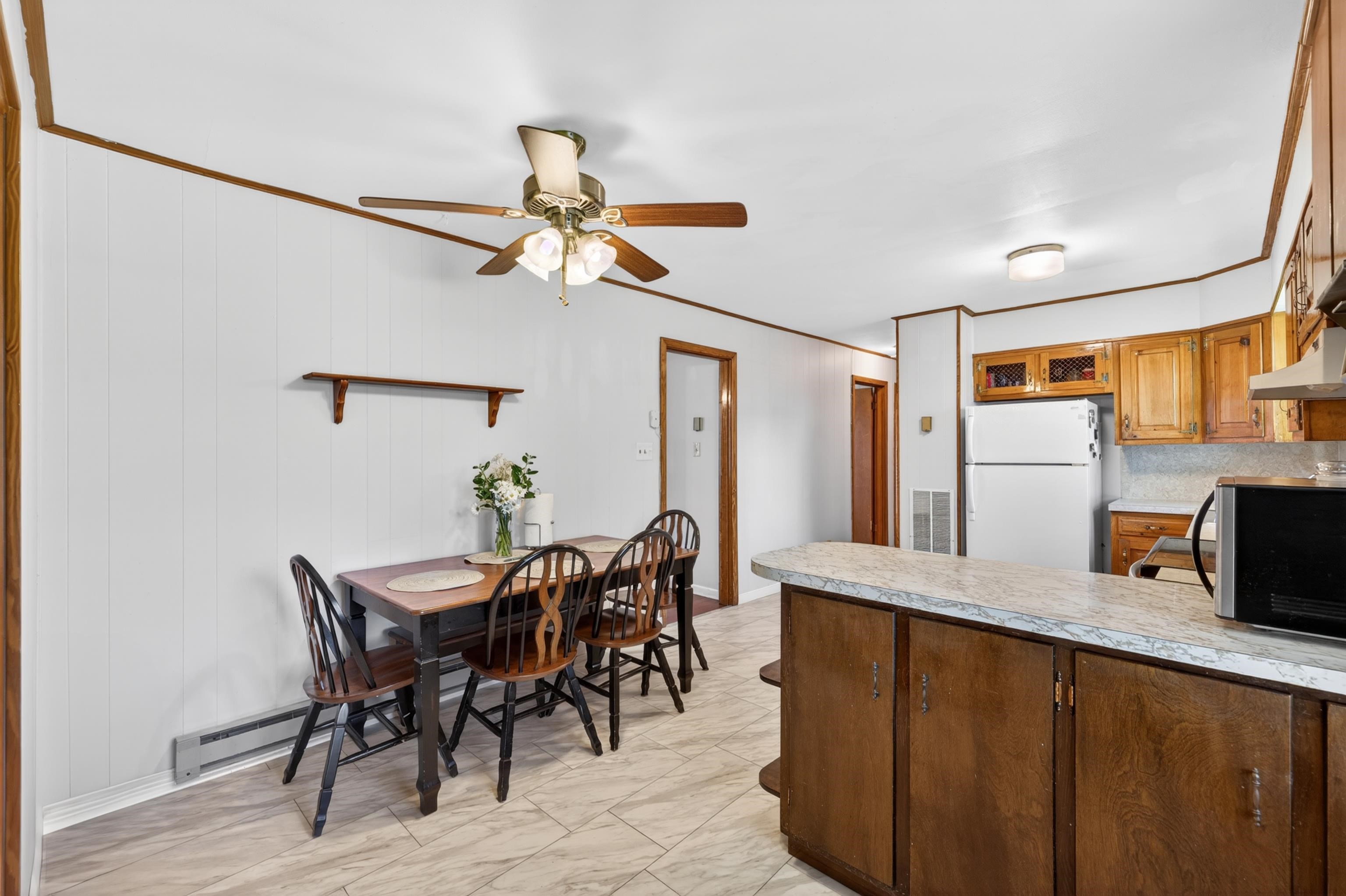 409 13TH ST, GROTTOES, Virginia 24441, 3 Bedrooms Bedrooms, ,1 BathroomBathrooms,Residential,409 13TH ST,677873 MLS # 677873