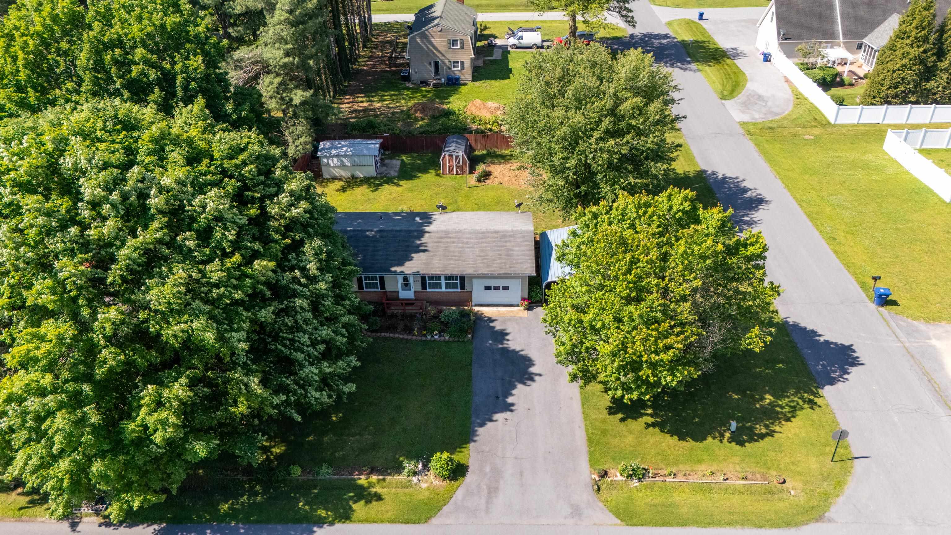 409 13TH ST, GROTTOES, Virginia 24441, 3 Bedrooms Bedrooms, ,1 BathroomBathrooms,Residential,409 13TH ST,677873 MLS # 677873