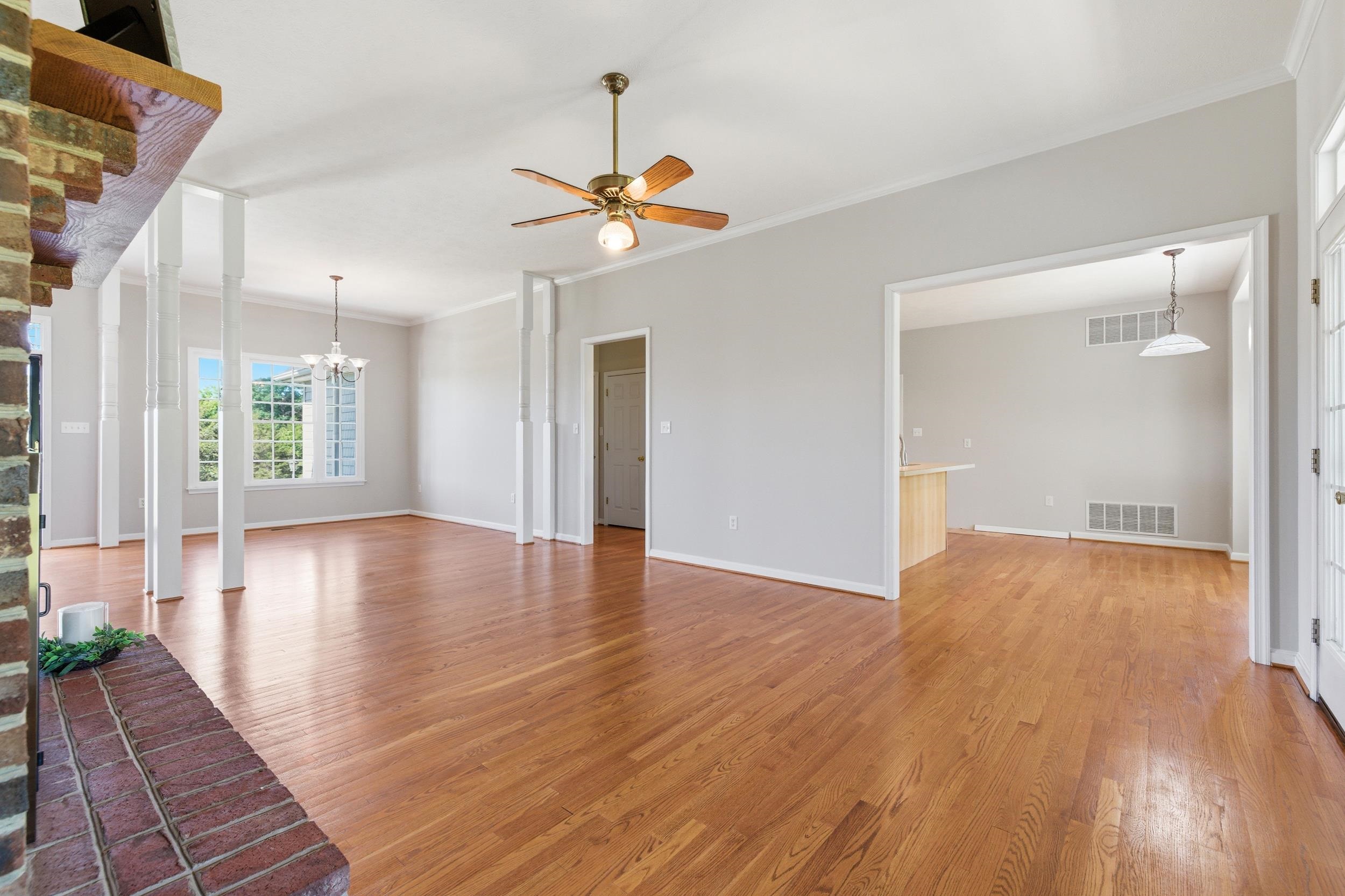 128 FAIRVIEW CIR, WOODSTOCK, Virginia 22664, 5 Bedrooms Bedrooms, ,4 BathroomsBathrooms,Residential,128 FAIRVIEW CIR,677878 MLS # 677878