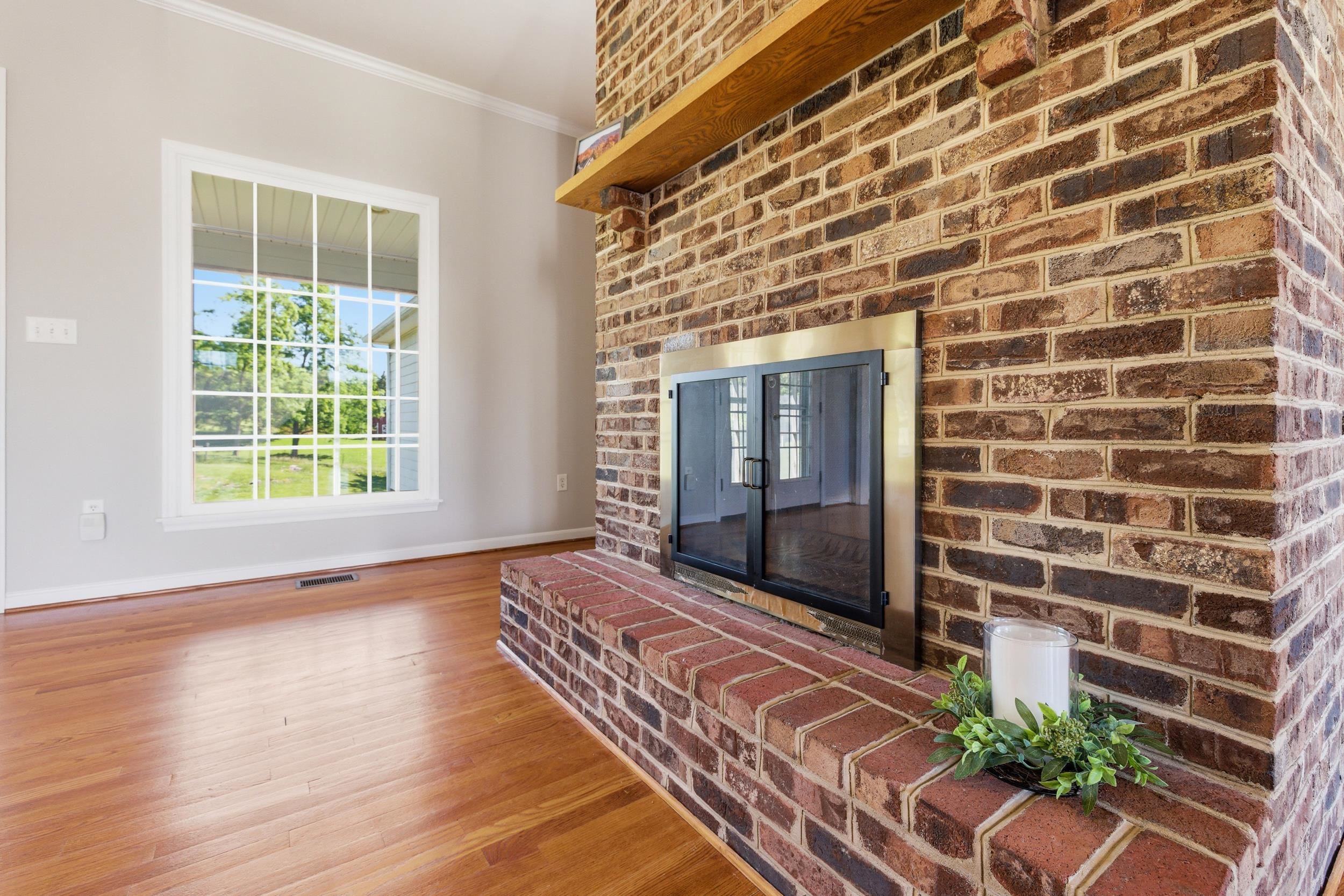 128 FAIRVIEW CIR, WOODSTOCK, Virginia 22664, 5 Bedrooms Bedrooms, ,4 BathroomsBathrooms,Residential,128 FAIRVIEW CIR,677878 MLS # 677878