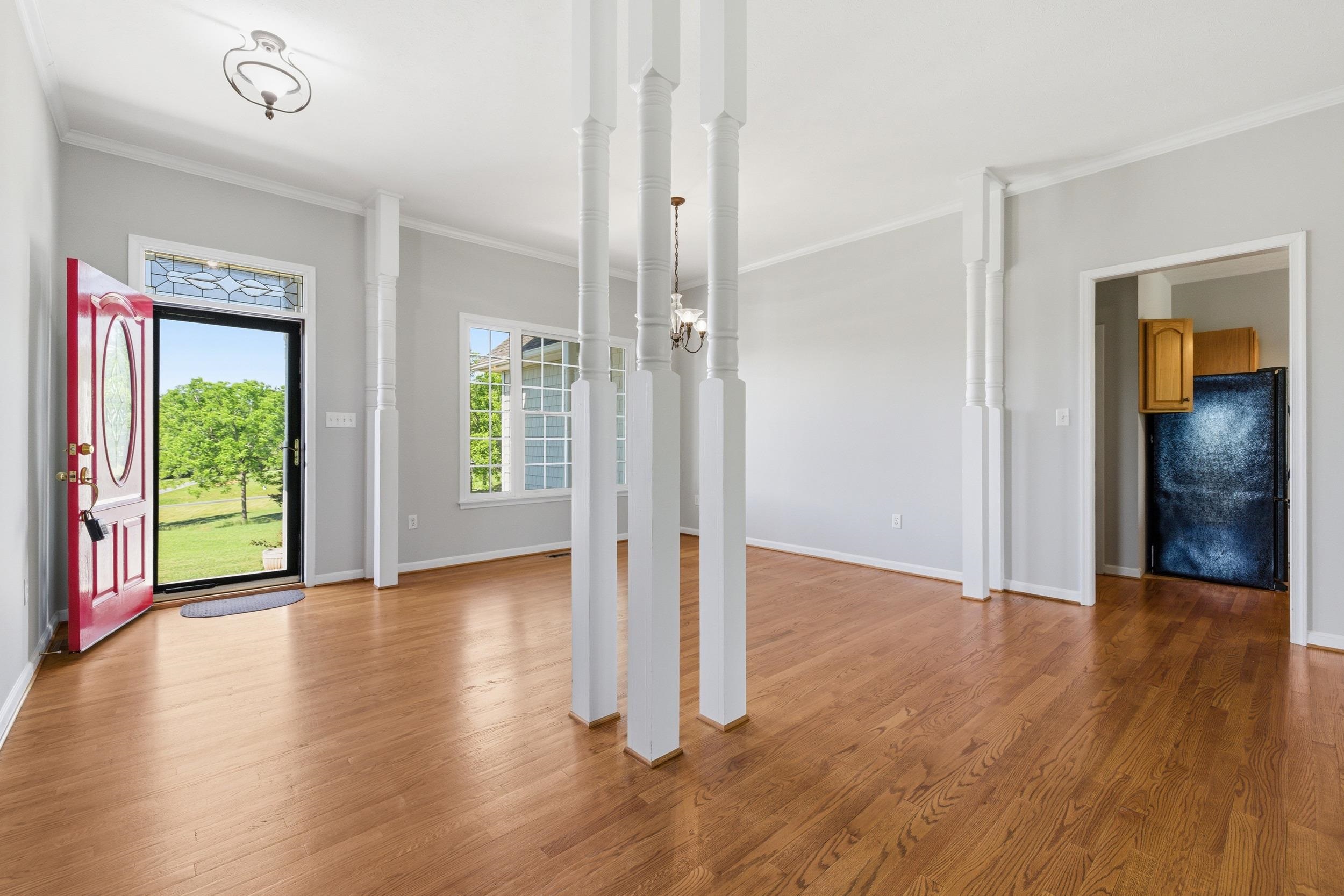 128 FAIRVIEW CIR, WOODSTOCK, Virginia 22664, 5 Bedrooms Bedrooms, ,4 BathroomsBathrooms,Residential,128 FAIRVIEW CIR,677878 MLS # 677878