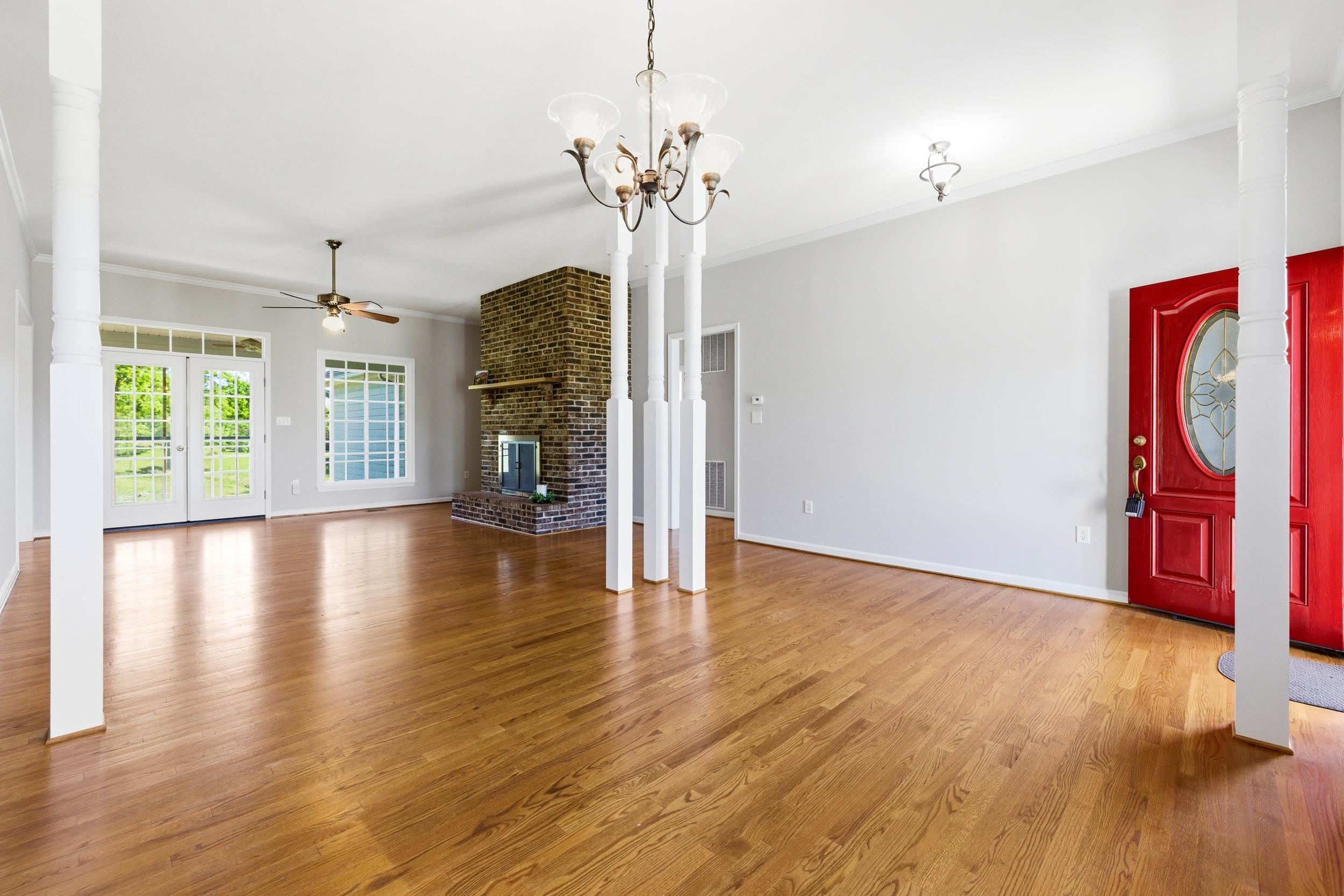 128 FAIRVIEW CIR, WOODSTOCK, Virginia 22664, 5 Bedrooms Bedrooms, ,4 BathroomsBathrooms,Residential,128 FAIRVIEW CIR,677878 MLS # 677878