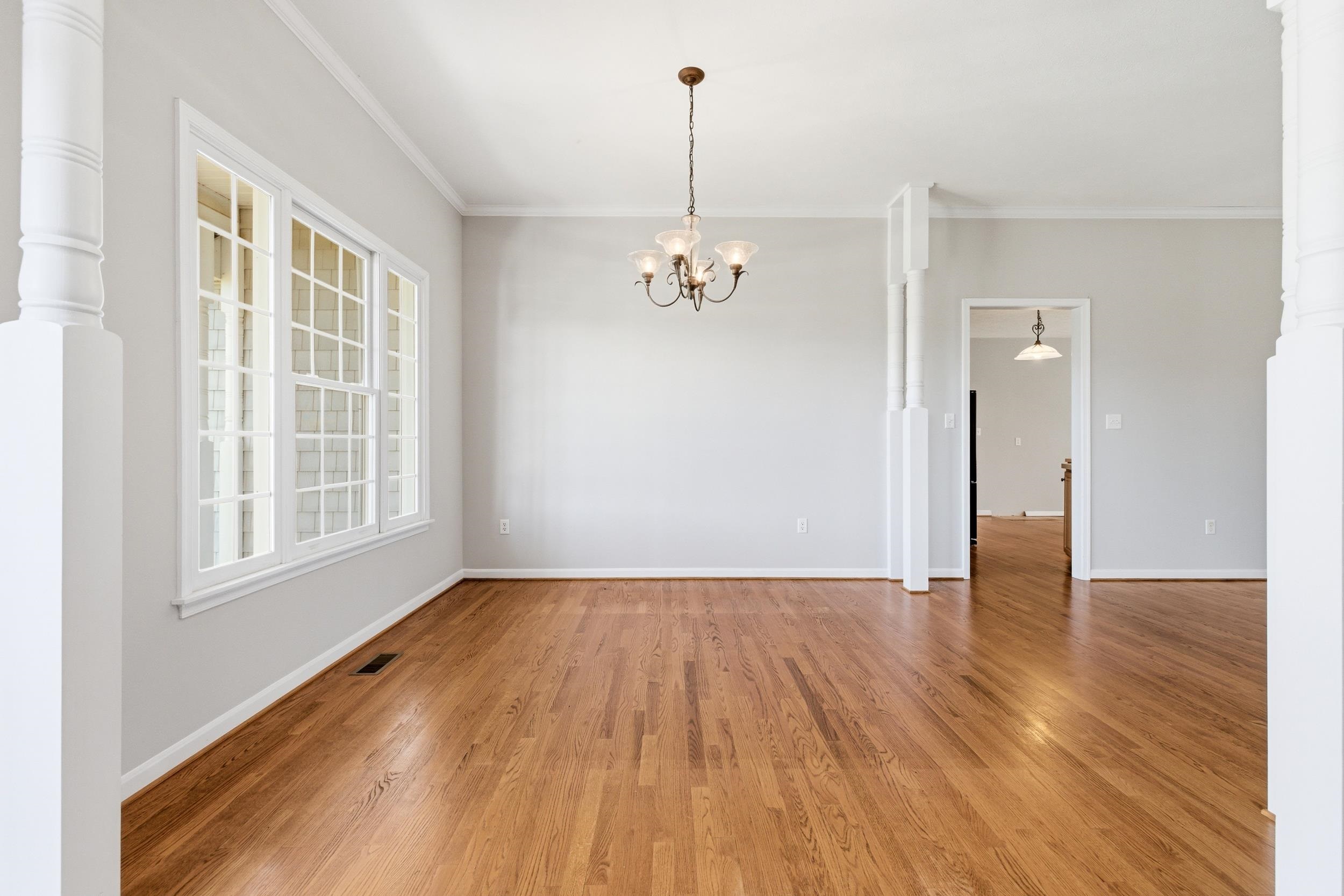 128 FAIRVIEW CIR, WOODSTOCK, Virginia 22664, 5 Bedrooms Bedrooms, ,4 BathroomsBathrooms,Residential,128 FAIRVIEW CIR,677878 MLS # 677878