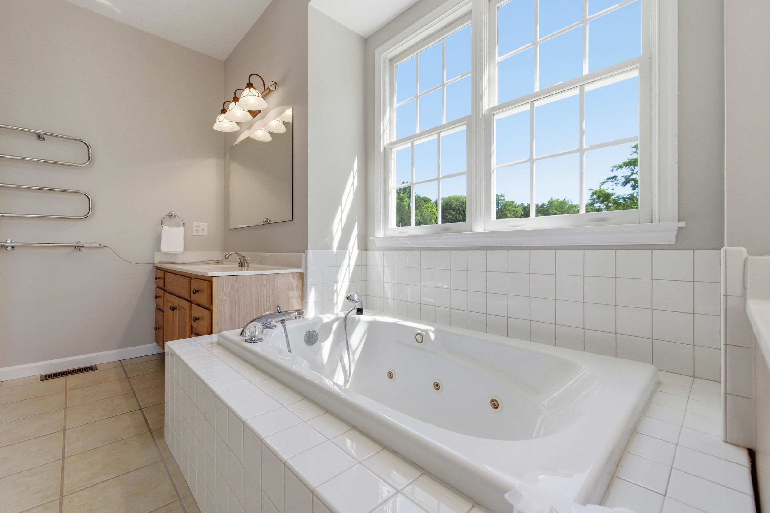 128 FAIRVIEW CIR, WOODSTOCK, Virginia 22664, 5 Bedrooms Bedrooms, ,4 BathroomsBathrooms,Residential,128 FAIRVIEW CIR,677878 MLS # 677878