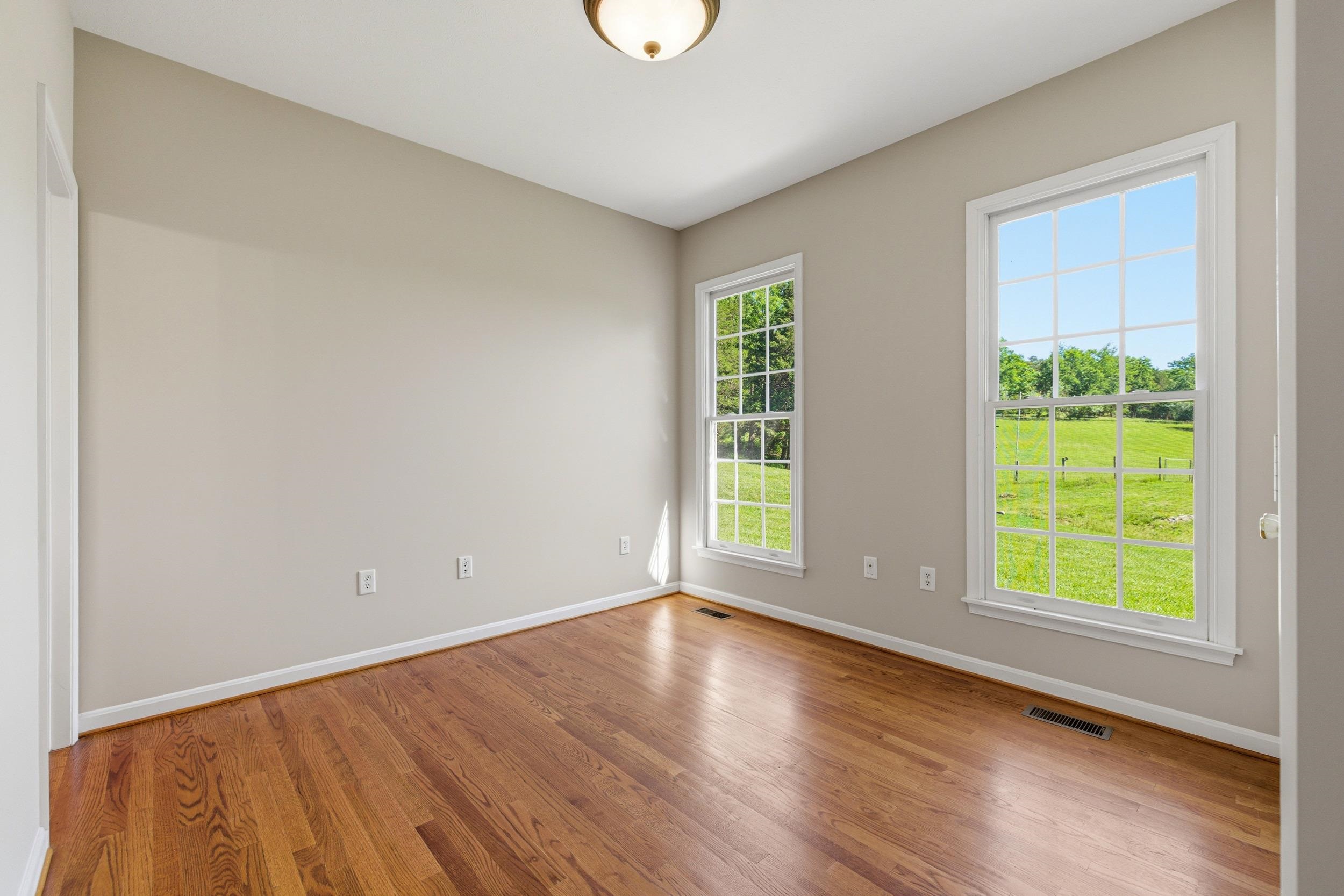 128 FAIRVIEW CIR, WOODSTOCK, Virginia 22664, 5 Bedrooms Bedrooms, ,4 BathroomsBathrooms,Residential,128 FAIRVIEW CIR,677878 MLS # 677878