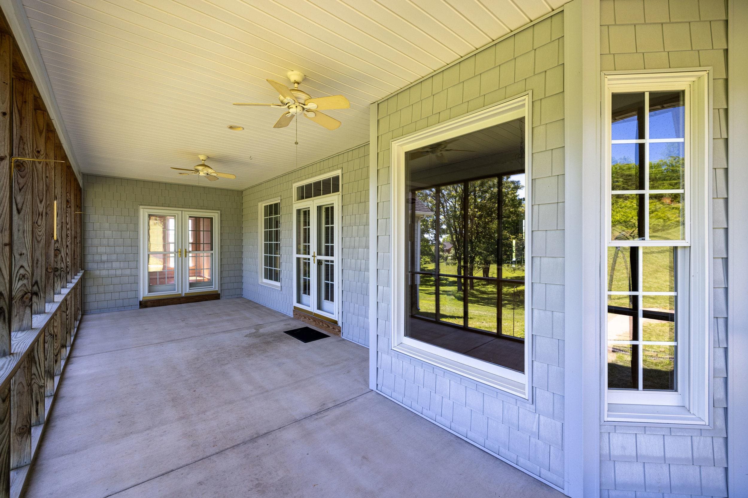 128 FAIRVIEW CIR, WOODSTOCK, Virginia 22664, 5 Bedrooms Bedrooms, ,4 BathroomsBathrooms,Residential,128 FAIRVIEW CIR,677878 MLS # 677878