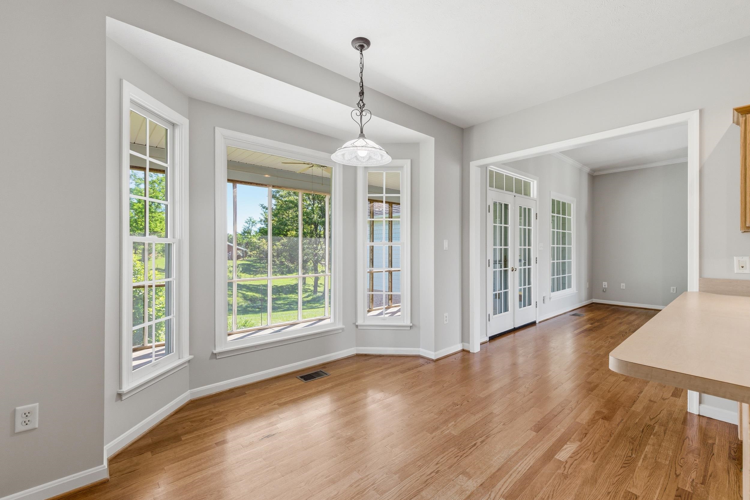 128 FAIRVIEW CIR, WOODSTOCK, Virginia 22664, 5 Bedrooms Bedrooms, ,4 BathroomsBathrooms,Residential,128 FAIRVIEW CIR,677878 MLS # 677878