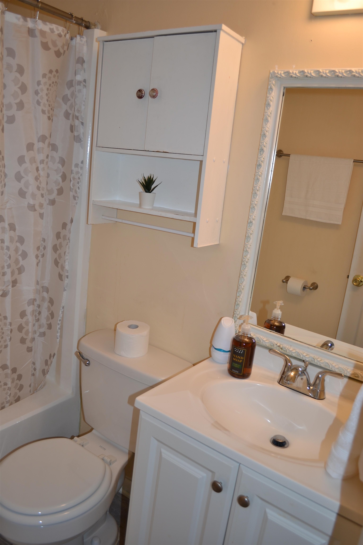 1396 HUNTERS RD, HARRISONBURG, Virginia 22801, 4 Bedrooms Bedrooms, ,2 BathroomsBathrooms,Residential,HUNTERS RIDGE CONDO,1396 HUNTERS RD,677879 MLS # 677879