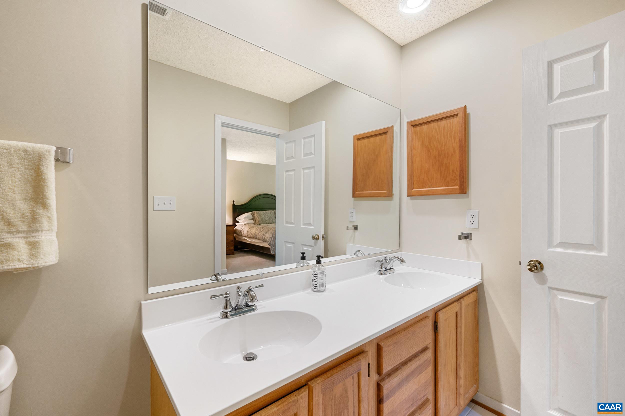 4 TRILLIUM LN, WINTERGREEN RESORT, Virginia 22967, 4 Bedrooms Bedrooms, ,3 BathroomsBathrooms,Residential,11E-R-B4,4 TRILLIUM LN,677881 MLS # 677881