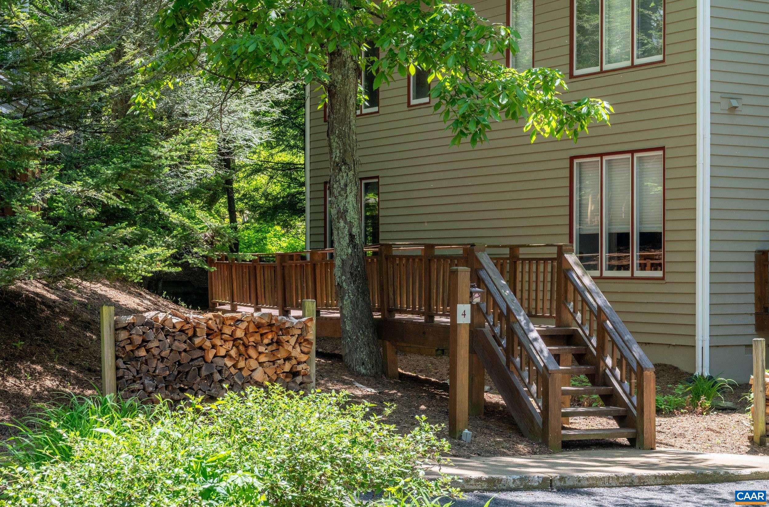 4 TRILLIUM LN, WINTERGREEN RESORT, Virginia 22967, 4 Bedrooms Bedrooms, ,3 BathroomsBathrooms,Residential,11E-R-B4,4 TRILLIUM LN,677881 MLS # 677881