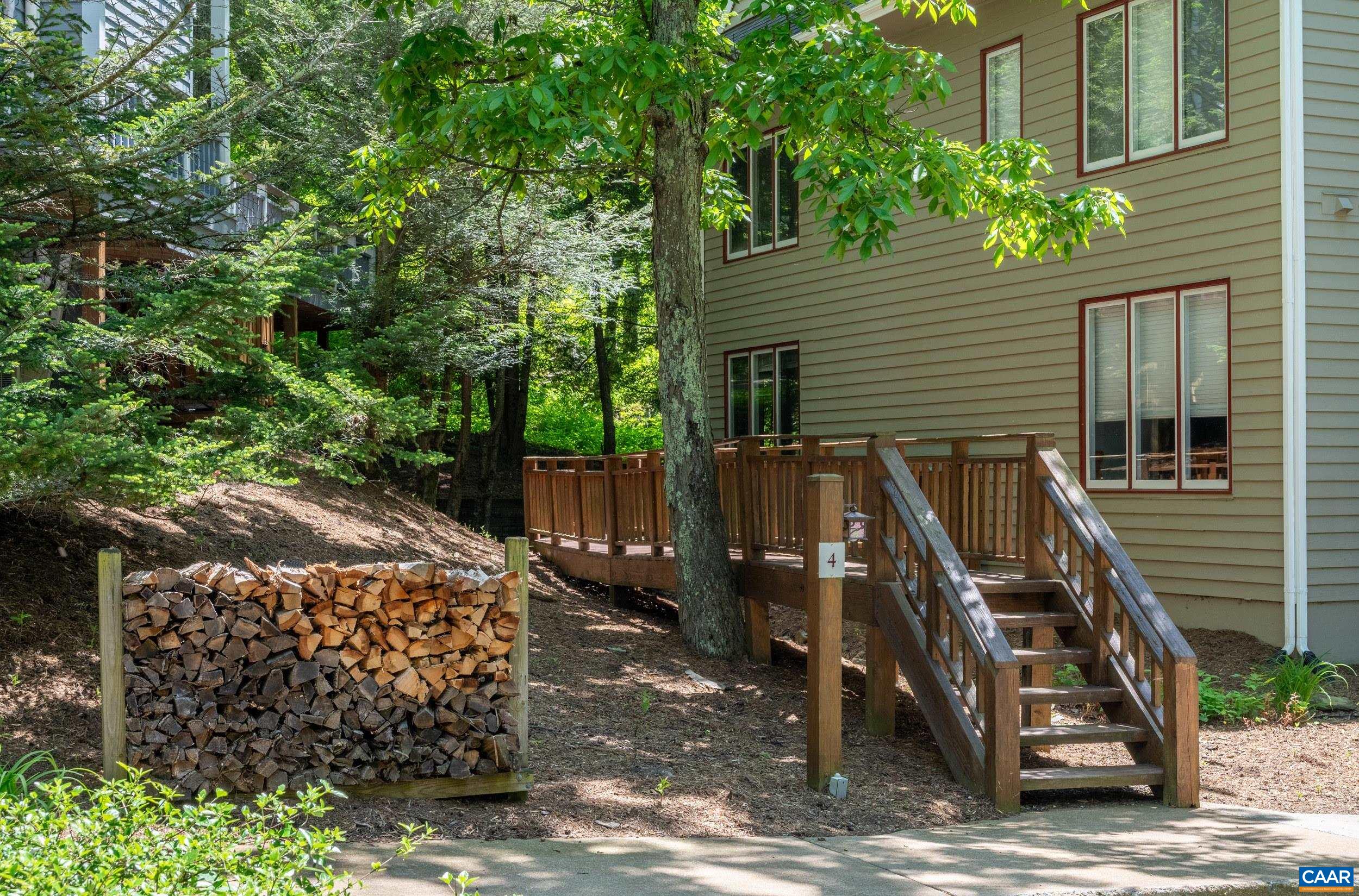 4 TRILLIUM LN, WINTERGREEN RESORT, Virginia 22967, 4 Bedrooms Bedrooms, ,3 BathroomsBathrooms,Residential,11E-R-B4,4 TRILLIUM LN,677881 MLS # 677881