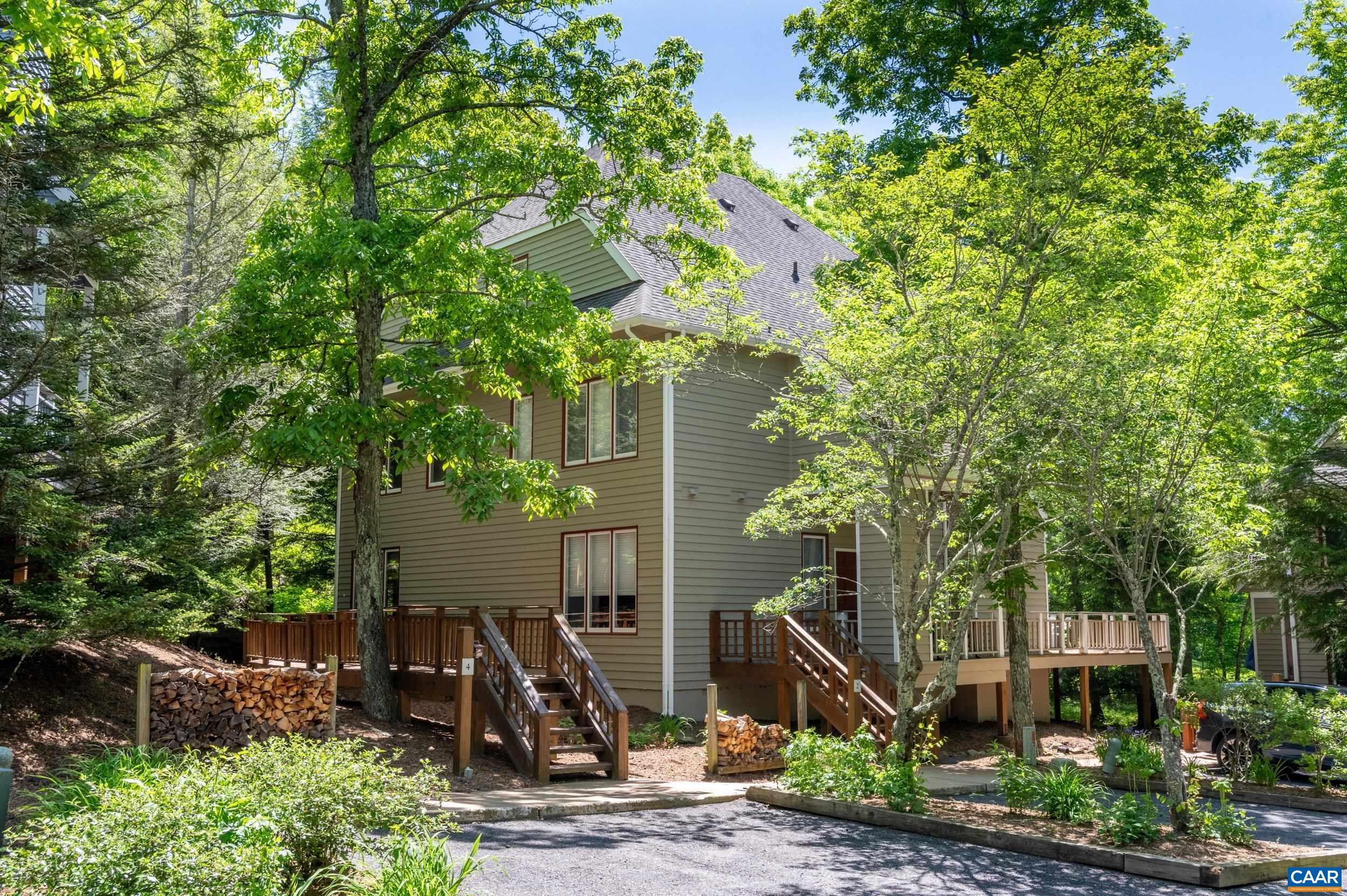 4 TRILLIUM LN, WINTERGREEN RESORT, Virginia 22967, 4 Bedrooms Bedrooms, ,3 BathroomsBathrooms,Residential,11E-R-B4,4 TRILLIUM LN,677881 MLS # 677881