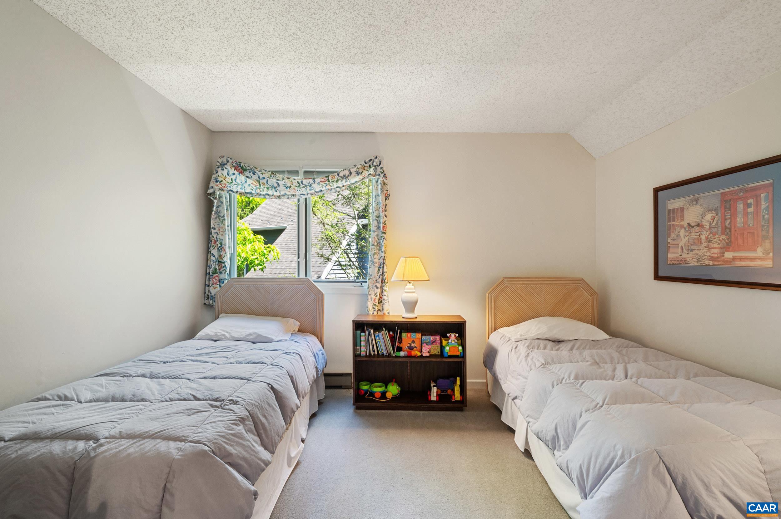 4 TRILLIUM LN, WINTERGREEN RESORT, Virginia 22967, 4 Bedrooms Bedrooms, ,3 BathroomsBathrooms,Residential,11E-R-B4,4 TRILLIUM LN,677881 MLS # 677881
